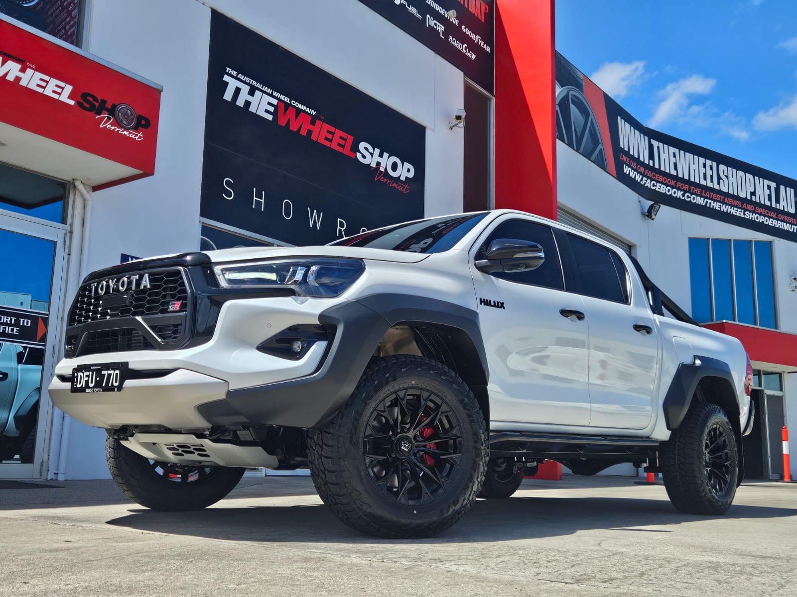 TOYOTA HILUX WITH HUSSLA WHEELS |  | TOYOTA