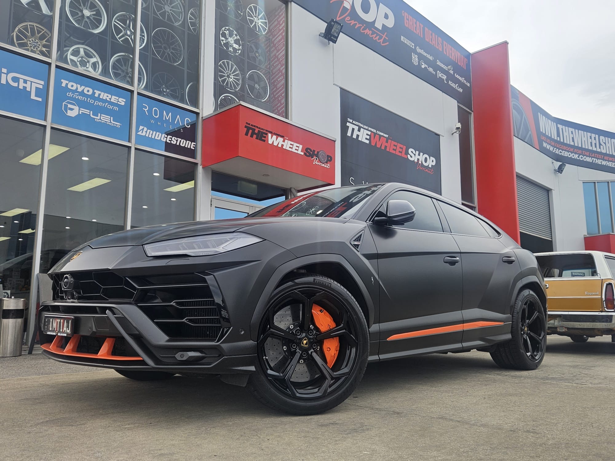 LAMBORGHINI URUS WITH PIRELLI TYRES |  | LAMBORGHINI