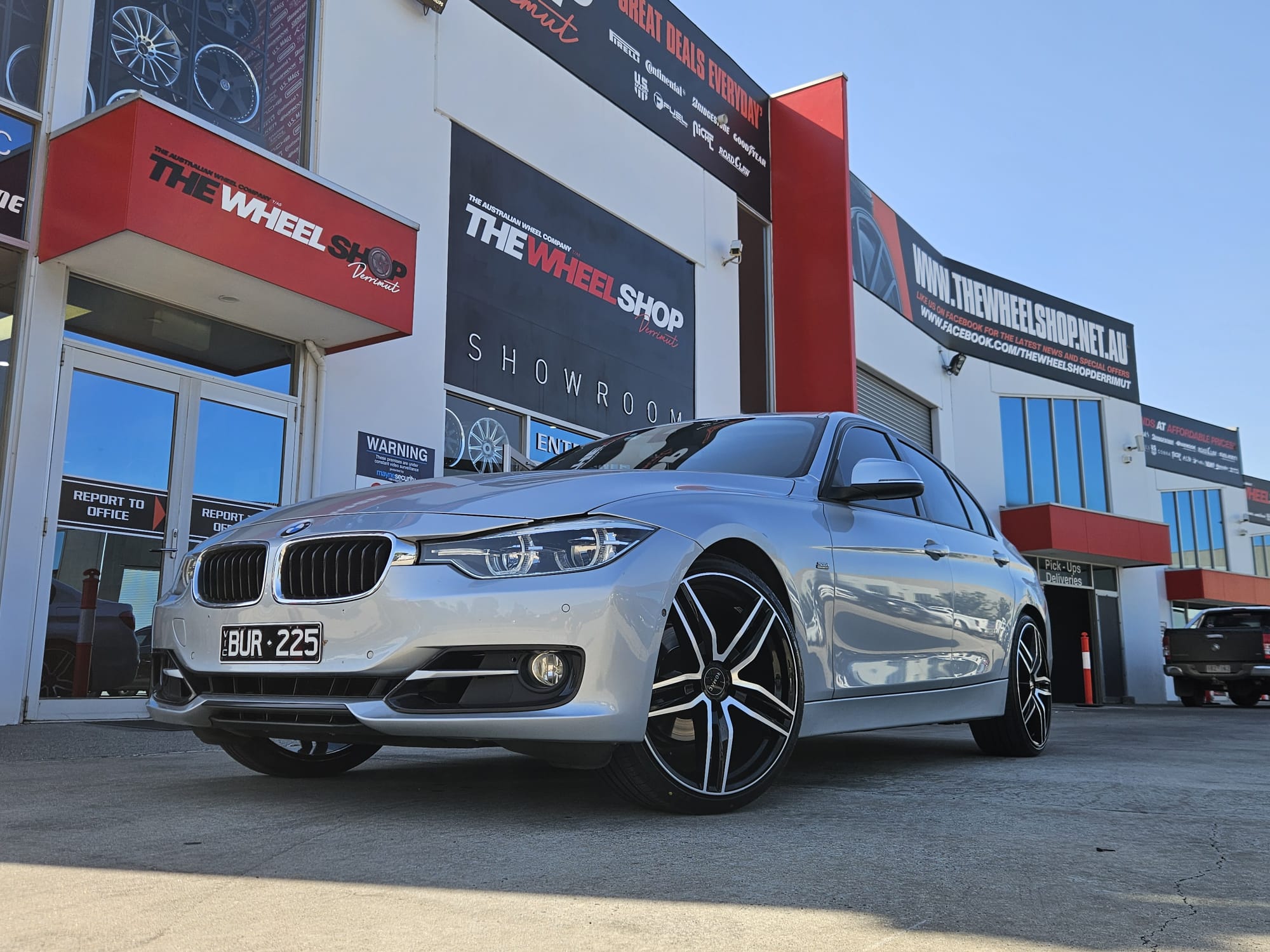 BMW 3 SERIES WITH ROMAC WHEELS |  | BMW