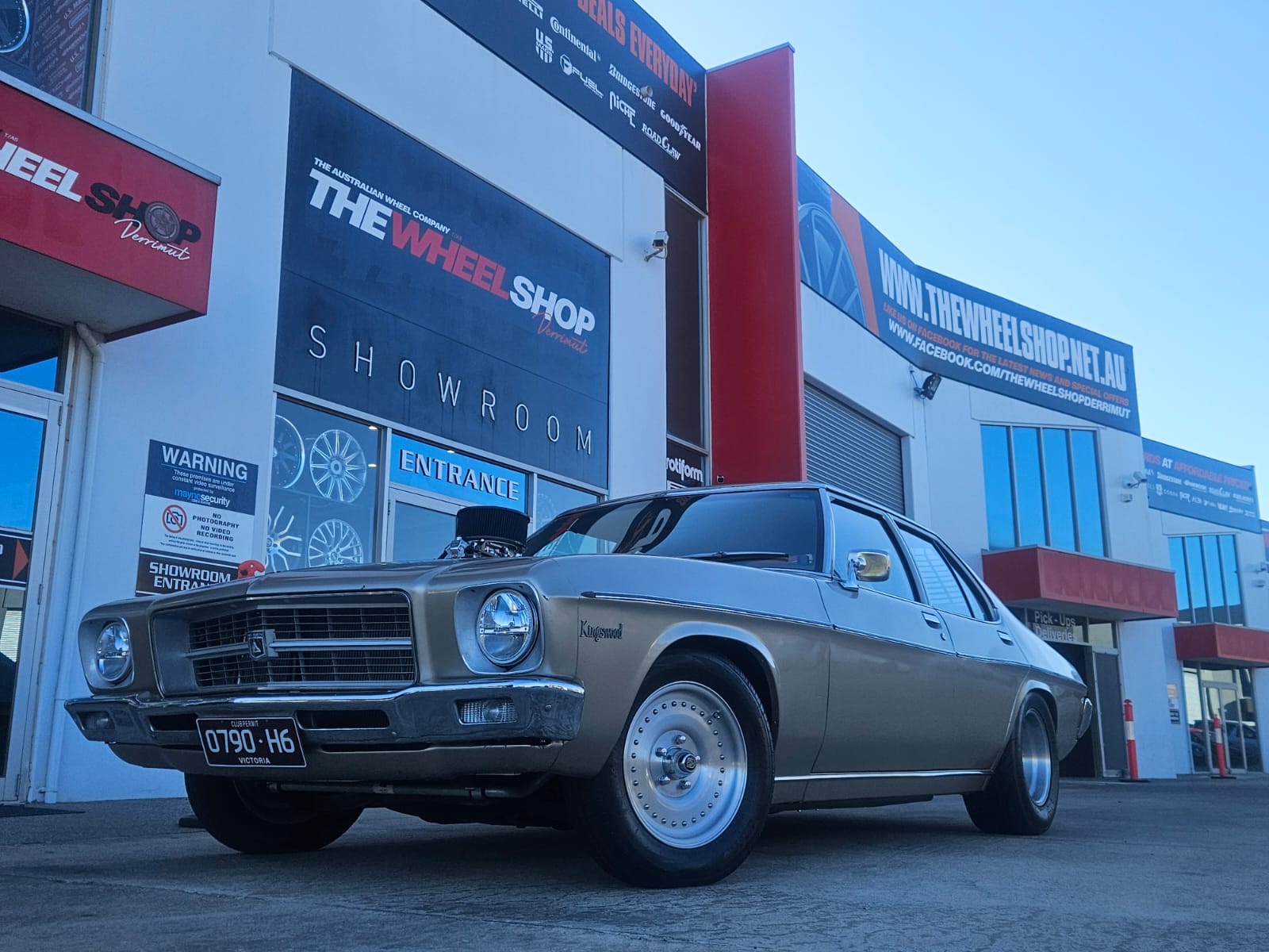HOLDEN KINGSWOOD WITH AMERICAN RACING WHEELS |  | HOLDEN