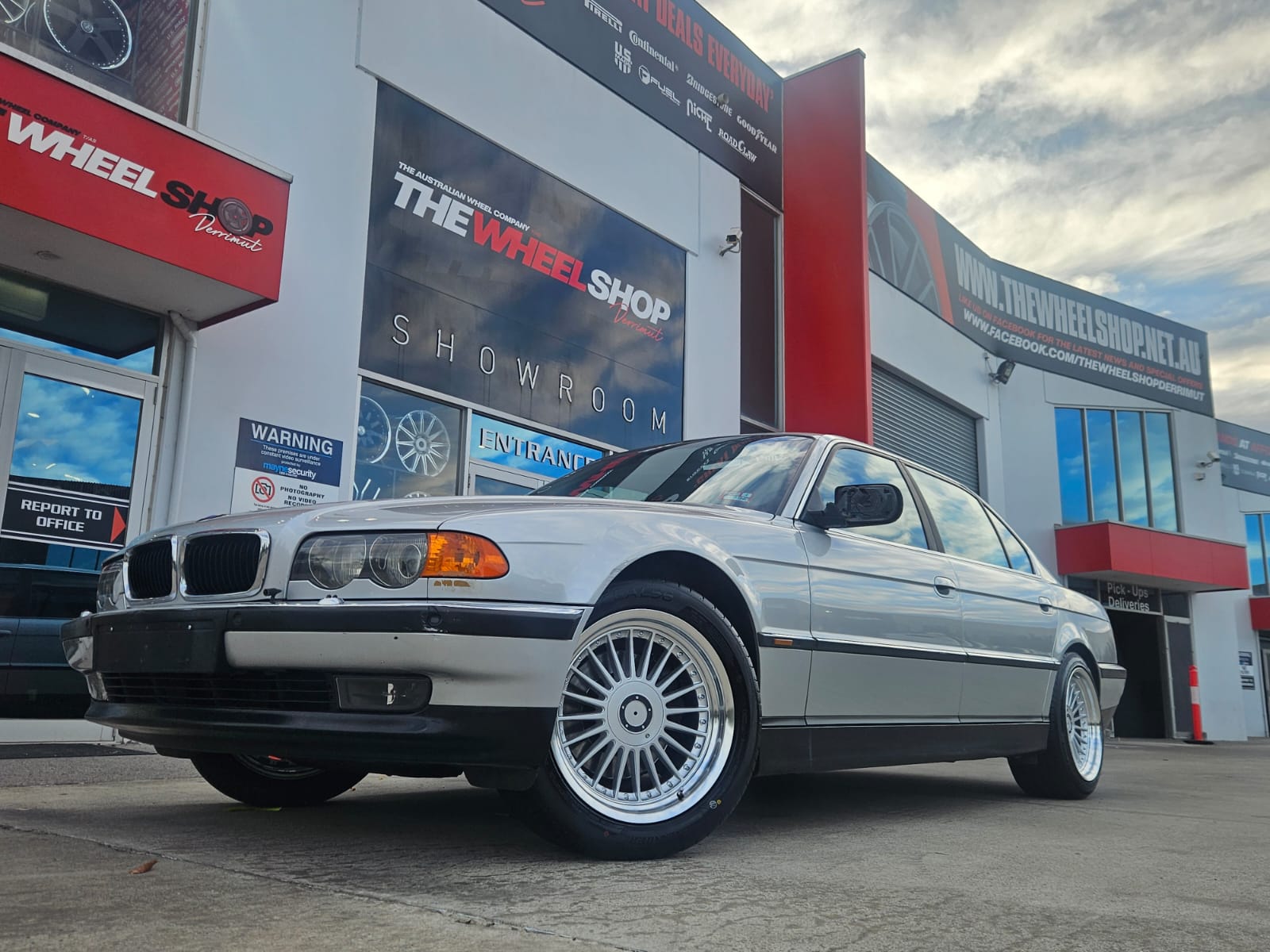 BMW 7 SERIES WITH ALPINA STYLE WHEELS |  | BMW