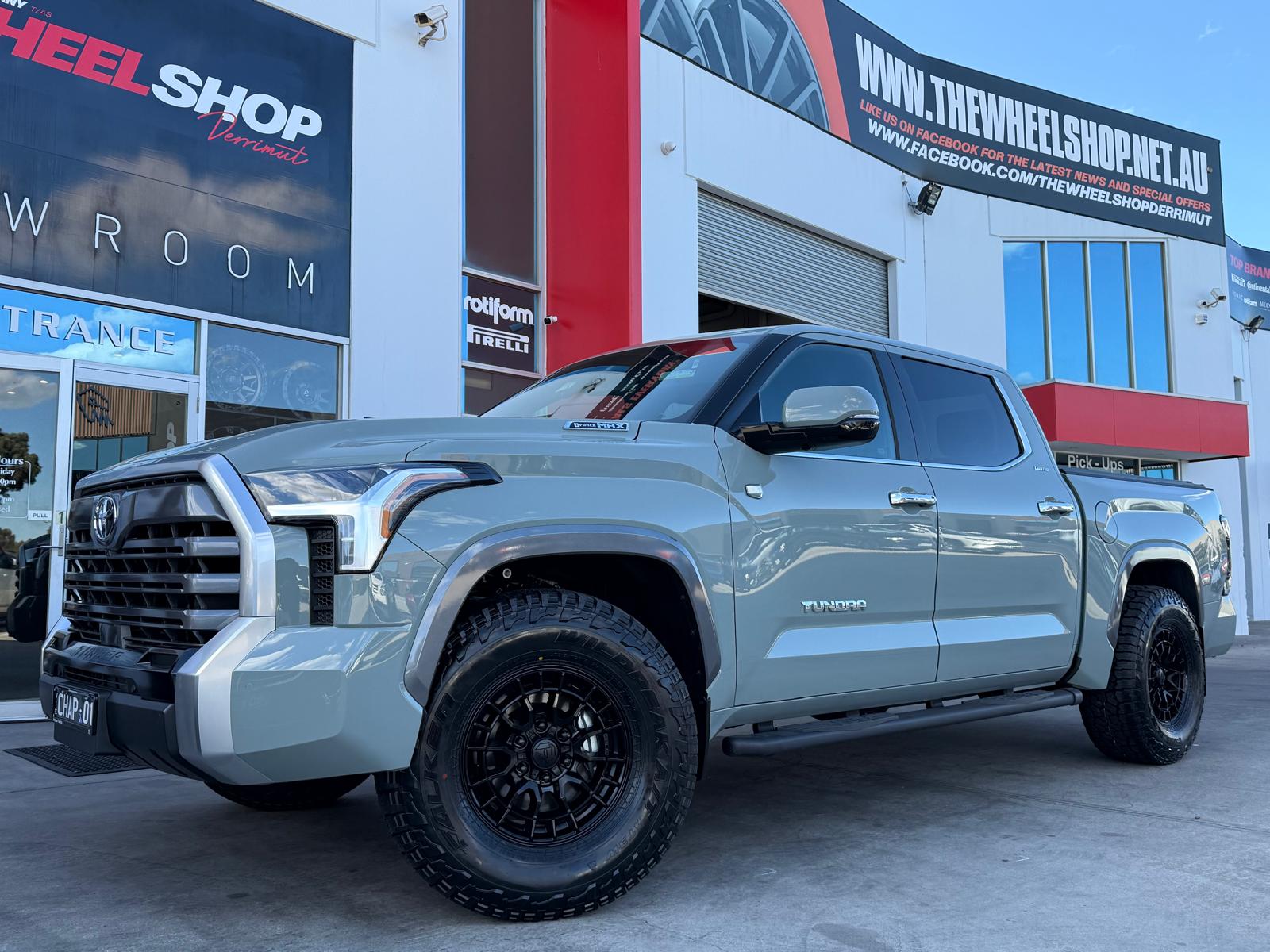 TOYOTA TUNDRA WITH FUEL WHEELS |  | TOYOTA