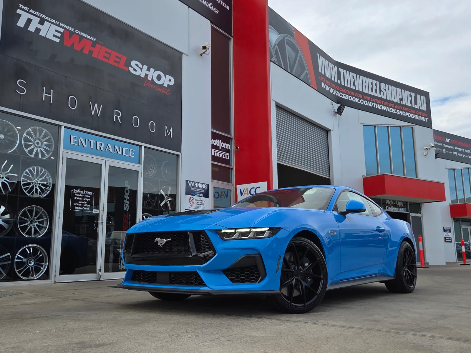 FORD MUSTANG WITH NICHE WHEELS |  | FORD 