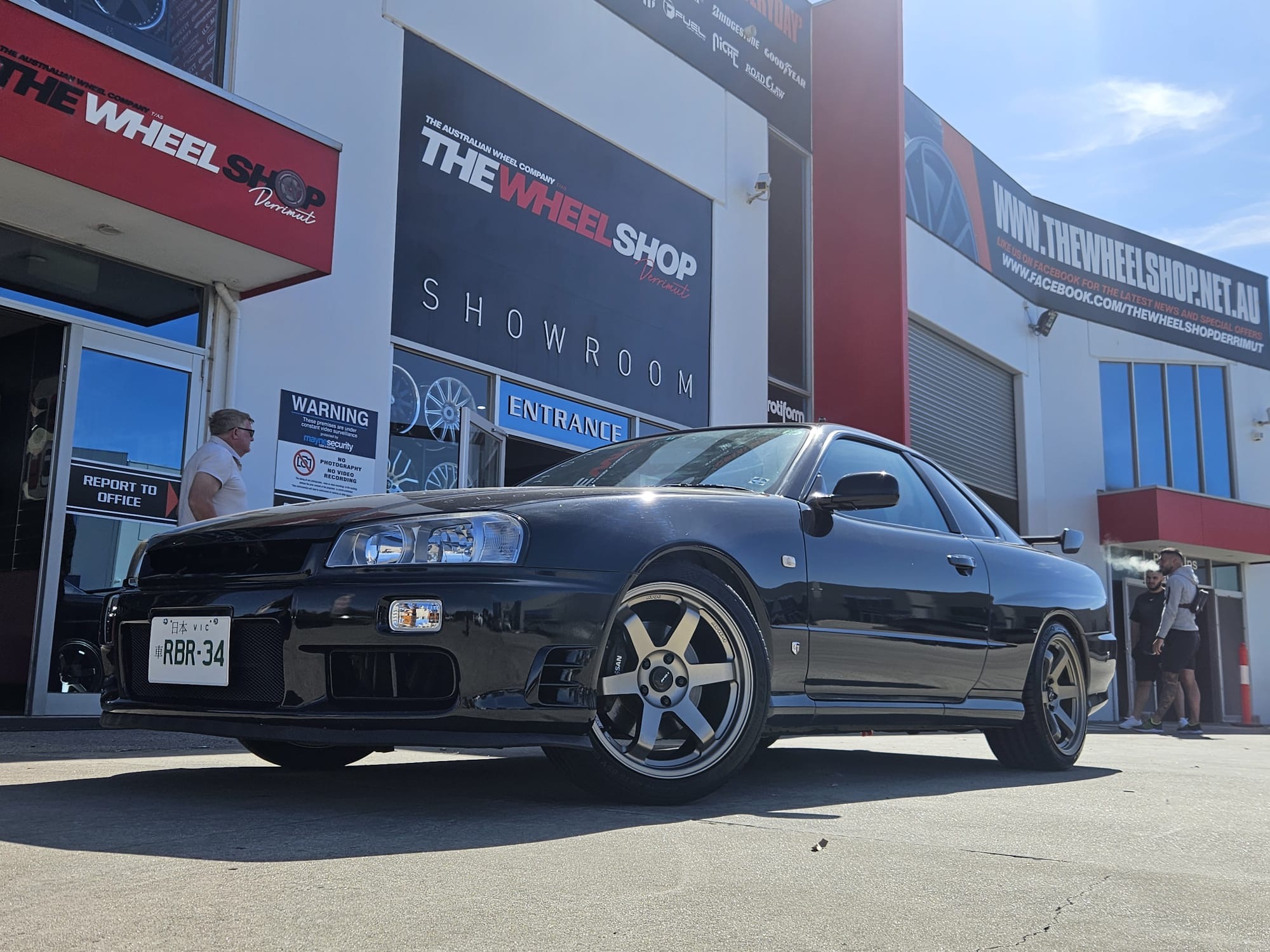 NISSAN SKYLINE R34 WITH AVID1 WHEELS |  | NISSAN