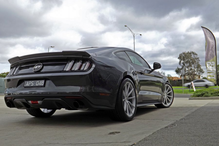FORD MUSTANG WITH 20 INCH KOYA SF04 WHEELS   |  | FORD