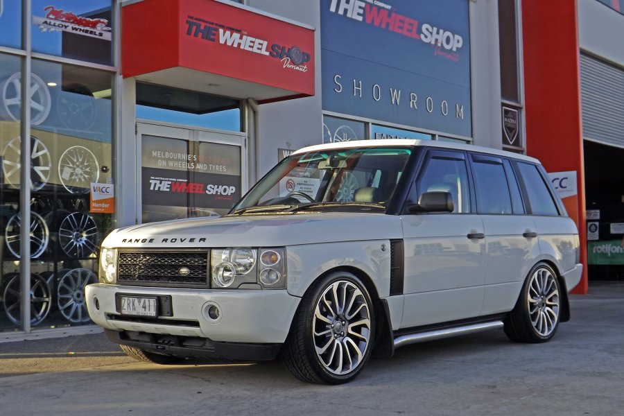 RANGE ROVER WITH 22INCH HR AUTO BIO WHEELS  |  | LAND ROVER