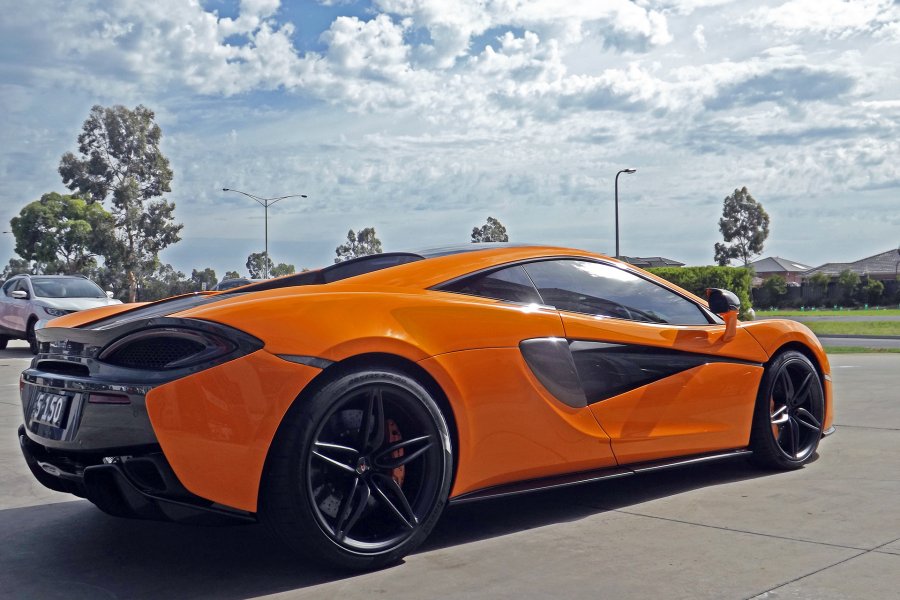 MCLAREN 570S WITH PIRELLI PZERO TYRES  |  | MCLAREN