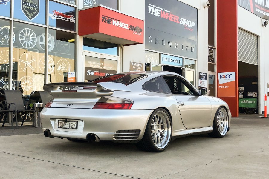 PORSCHE 911 996 C4S WITH 20 INCH BC RACING WHEELS  |  | PORSCHE