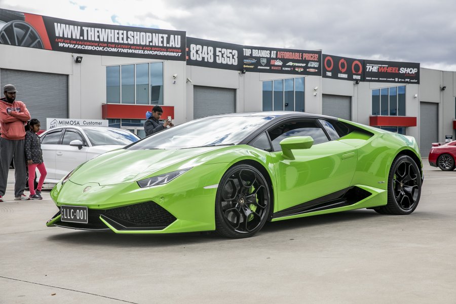 LAMBORGHINI HURRACAN FITTED WITH PIRELLI PZERO CORSA TYRES  |  | 