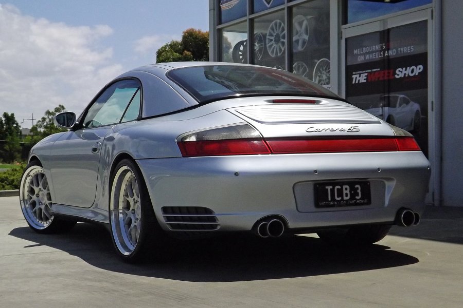 PORSCHE 911 996 C4S WITH 20 INCH BC RACING WHEELS  |  | PORSCHE