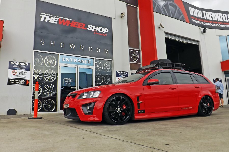 HSV WAGON WITH 20 INCH HSV GTS WHEELS  |  | HOLDEN