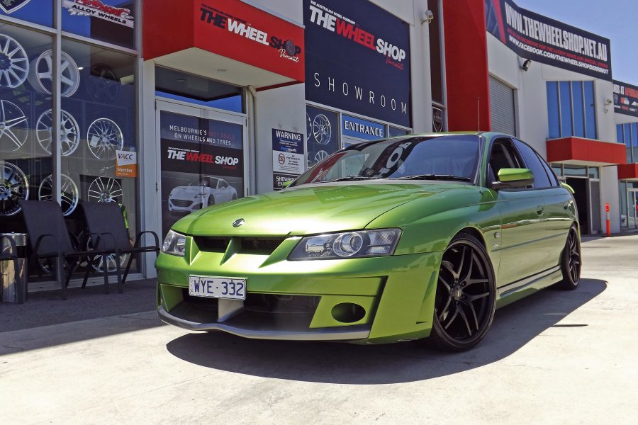 HSV WITH 20 INCH INOVIT WHEELS  |  | HOLDEN