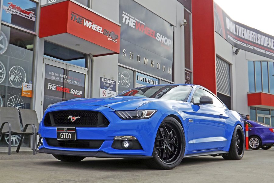FORD MUSTANG WITH NICHE WHEELS |  | FORD