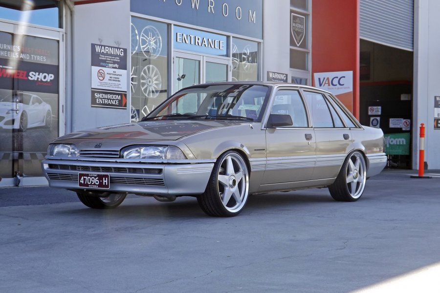 HOLDEN VL COMMODORE WITH 20 INCH STAR WHEELS |  | HOLDEN