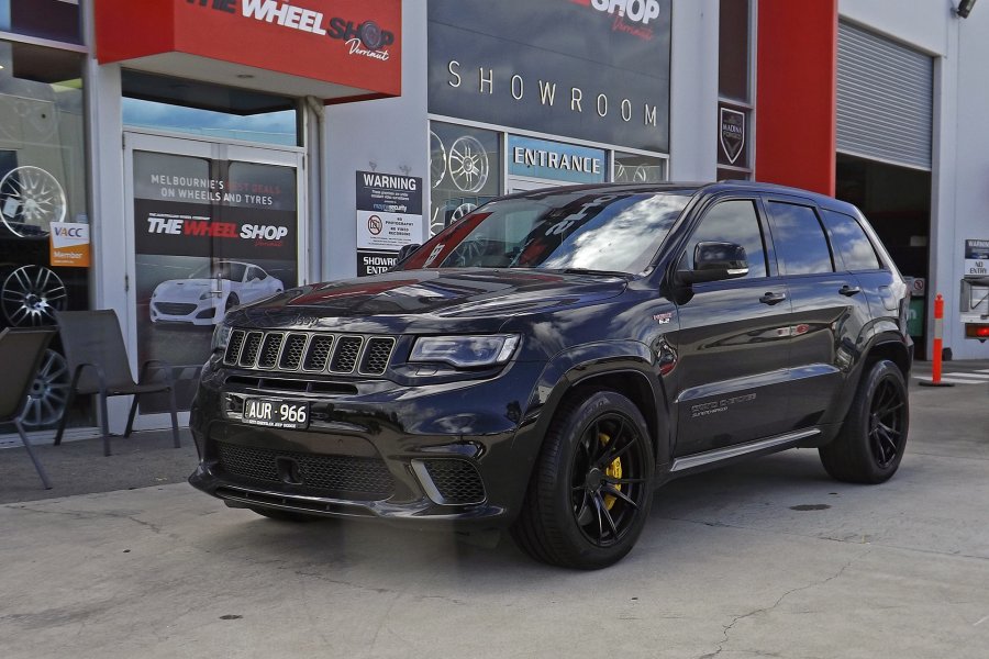 JEEP CHEROKEE SRT WITH 20 INCH KOYA WHEELS  |  | JEEP