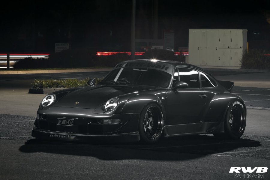PORSCHE 993 RWB AT THE WHEEL SHOP DERRIMUT |  | 