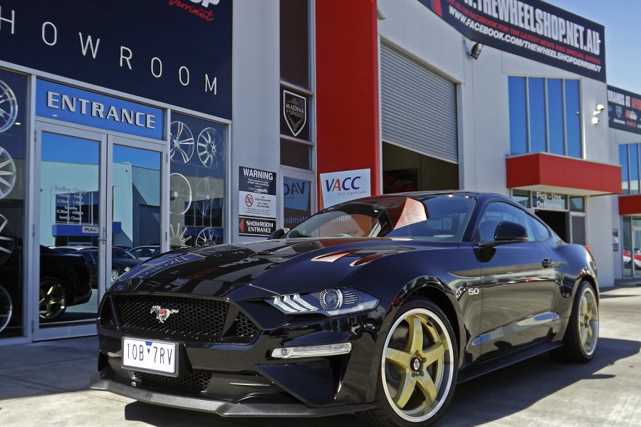 FORD MUSTANG WITH HR-R1 WHEELS  |  | FORD