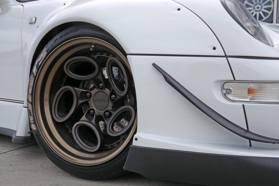 PORSCHE 993 WITH ROTIFORM ZRH-T WHEELS  |  | PORSCHE 