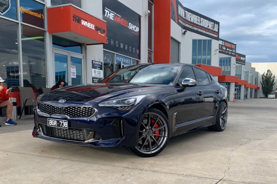 KIA STINGER WITH 20 INCH NICHE WHEELS  |  | KIA