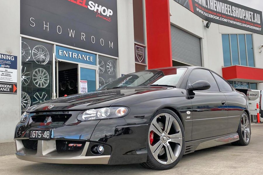 HSV MONARO GTS WITH YOKOHAMA ADVAN TYRES | | HOLDEN