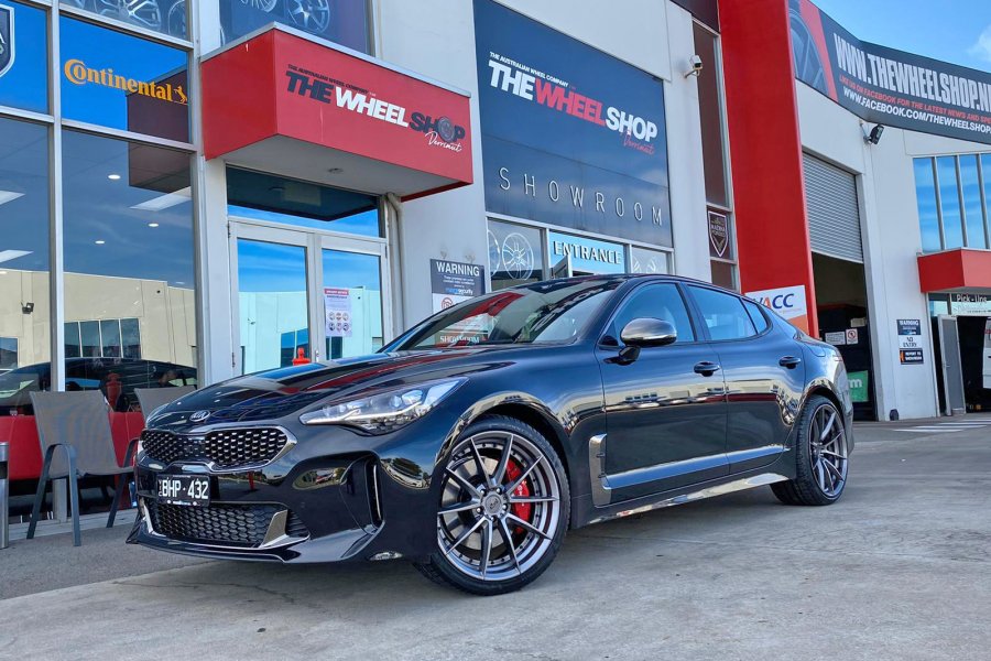 KIA STINGER WITH 20 INCH NICHE WHEELS  |  | KIA