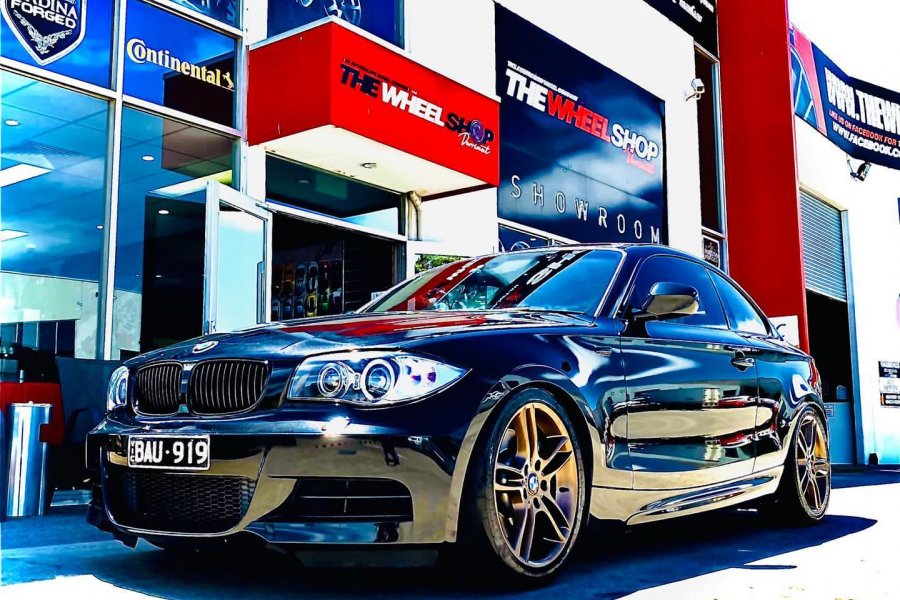 BMW 1 SERIES WITH REPAINTED OEM WHEELS |  | BMW