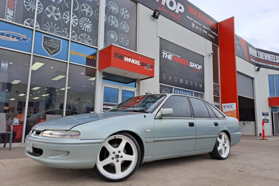 HOLDEN VS COMMODORE WITH WALKY WHEELS  |  | HOLDEN
