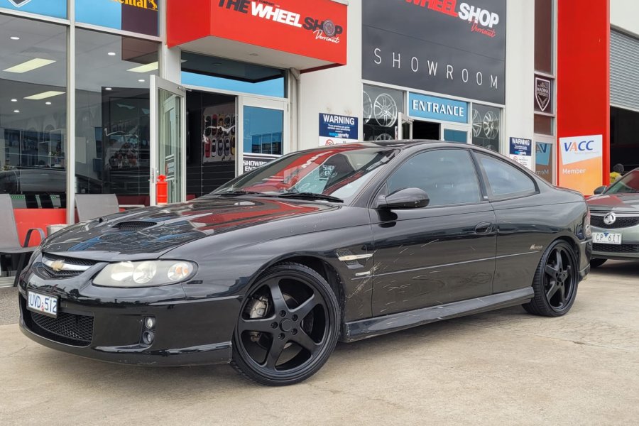 HOLDEN MONARO WITH WALKY WHEELS  |  | HOLDEN