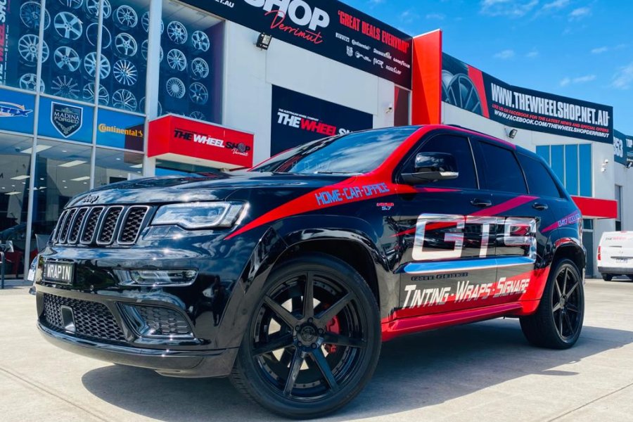 JEEP CHEROKEE WITH VERTNI DYNASTY WHEELS |  | JEEP