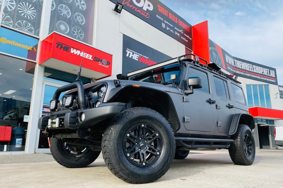 JEEP WRANGLER WITH TUFF WHEELS  |  | JEEP
