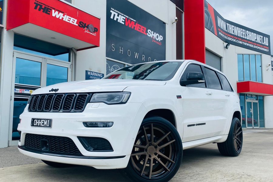 JEEP SRT WITH CUSTOM 22 INCH WHEELS |  | JEEP