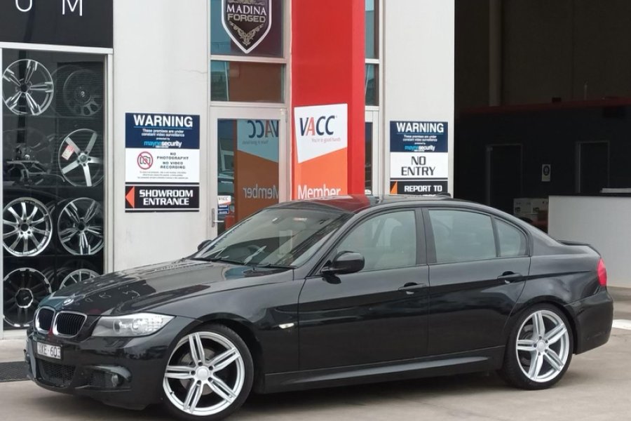 BMW 3 SERIES WITH ROMAC WHEELS  |  | BMW