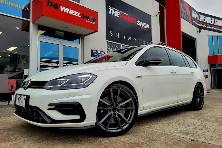 VW GOLF WAGON WITH WOLF WHEELS  |  | VW 